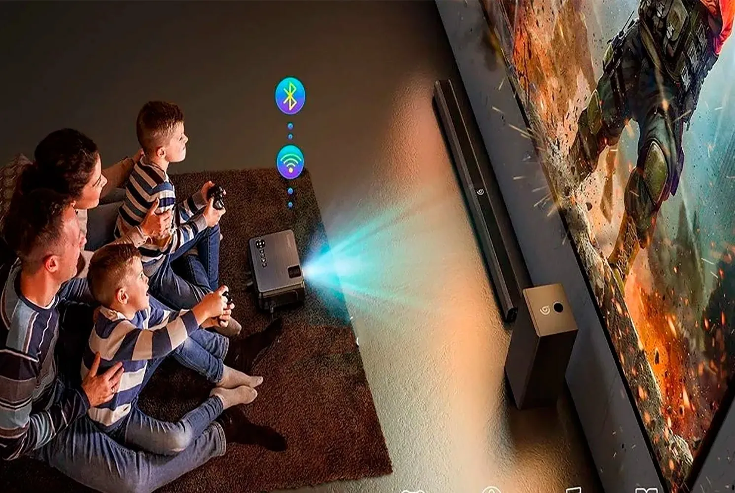 Grupo de amigos disfrutando de un video beam en casa por MultiVisual